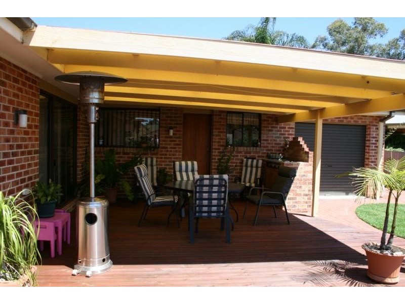 12 Formby Close, Bomaderry NSW 2541