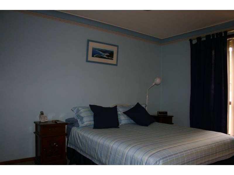 12 Formby Close, Bomaderry NSW 2541