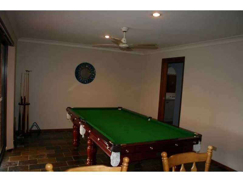 12 Formby Close, Bomaderry NSW 2541