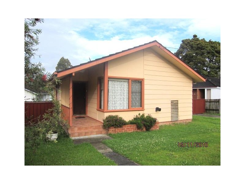 33 McDonald Avenue, Nowra NSW 2541