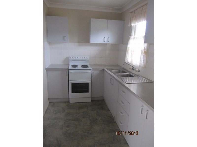 33 McDonald Avenue, Nowra NSW 2541