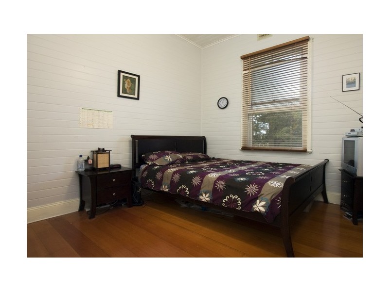 32 Worrigee Street, Nowra NSW 2541