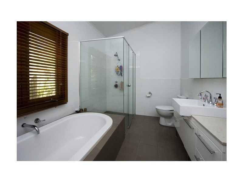 32 Worrigee Street, Nowra NSW 2541