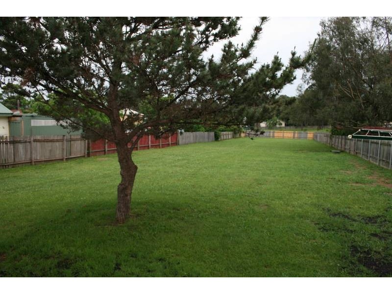 36 Meroo Road, Bomaderry NSW 2541