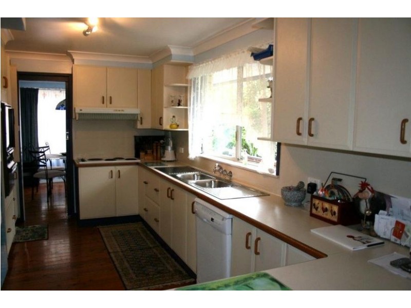 10 Hockey Street, Nowra NSW 2541