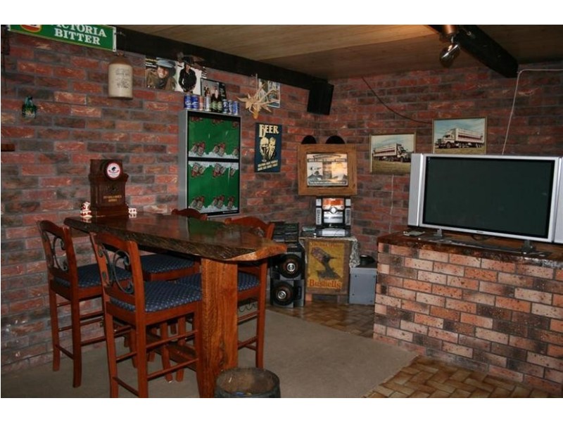 10 Hockey Street, Nowra NSW 2541