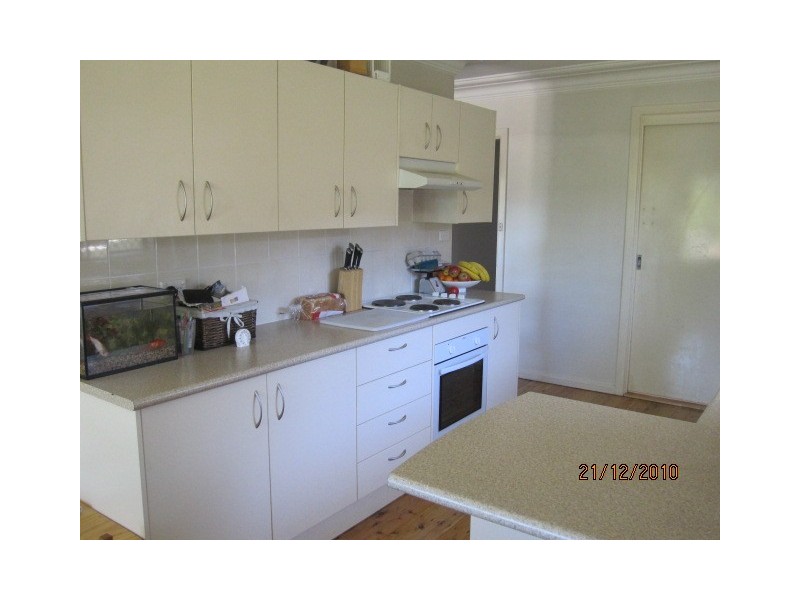 10 Hewlett Avenue, North Nowra NSW 2541