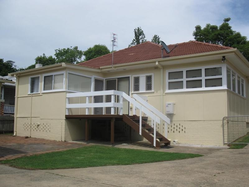 30 Shoalhaven Street, Nowra NSW 2541