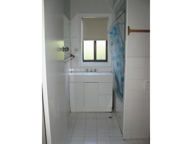 2/14 Dalwah Street, Bomaderry NSW 2541