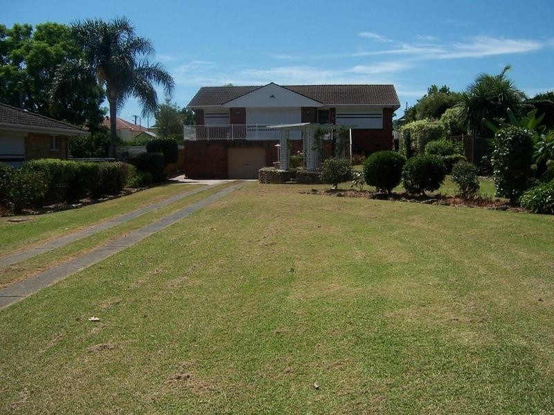 18 Colyer Avenue, Nowra NSW 2541