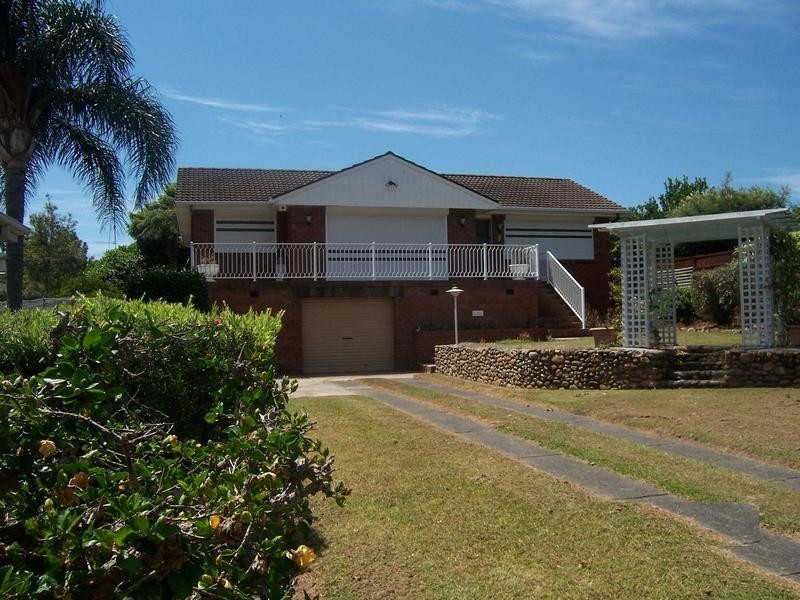 18 Colyer Avenue, Nowra NSW 2541