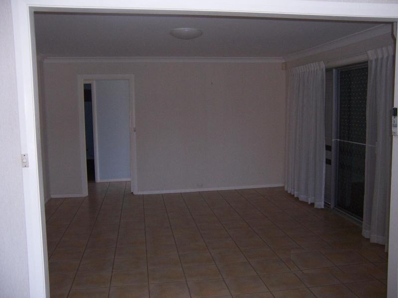 18 Colyer Avenue, Nowra NSW 2541