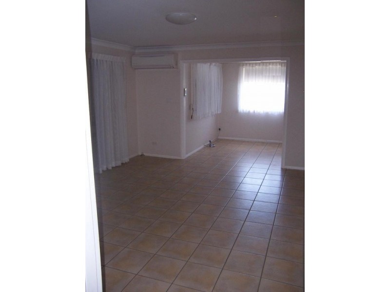 18 Colyer Avenue, Nowra NSW 2541