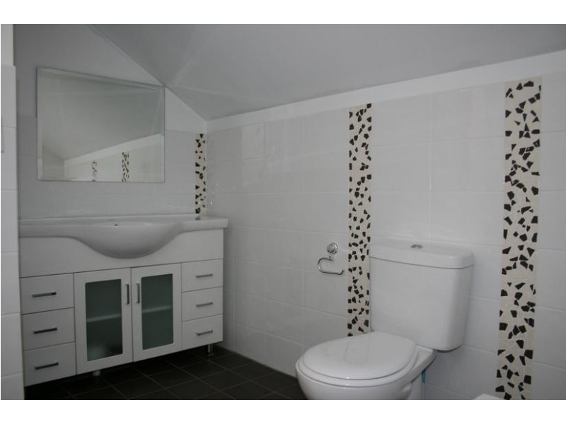 237 Old Southern Road, Nowra NSW 2541