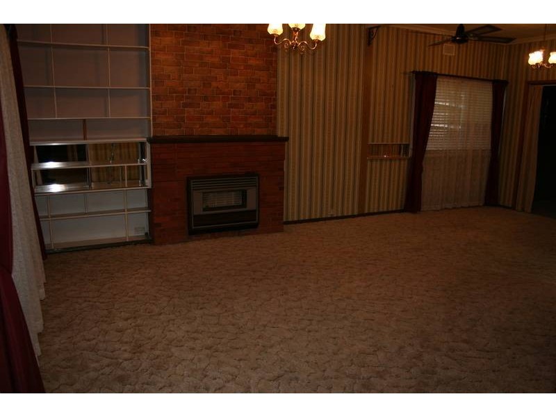 441 Princes Highway, Bomaderry NSW 2541