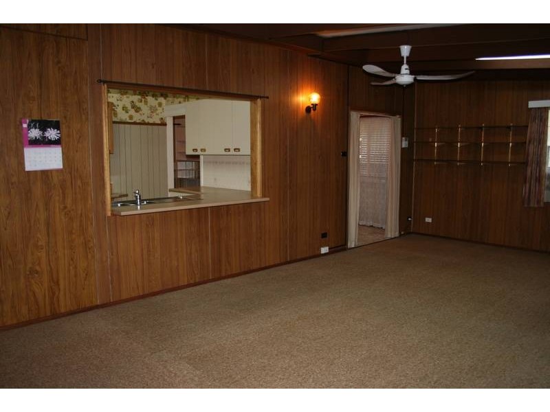 441 Princes Highway, Bomaderry NSW 2541