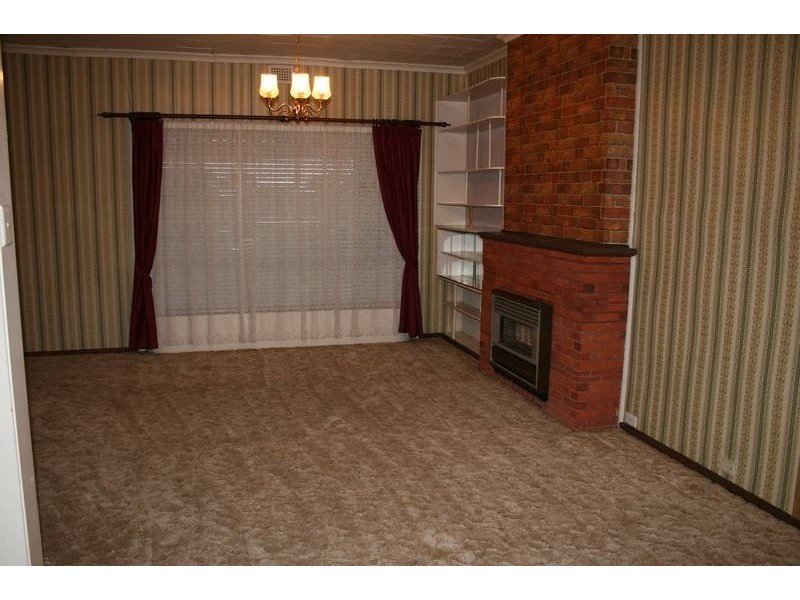 441 Princes Highway, Bomaderry NSW 2541