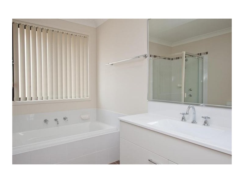 25 Bluebell Way, Worrigee NSW 2540