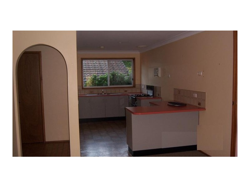 1/3 Hood Close, North Nowra NSW 2541