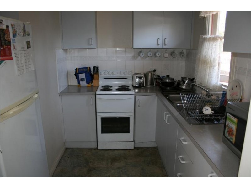 33 McDonald Avenue, Nowra NSW 2541