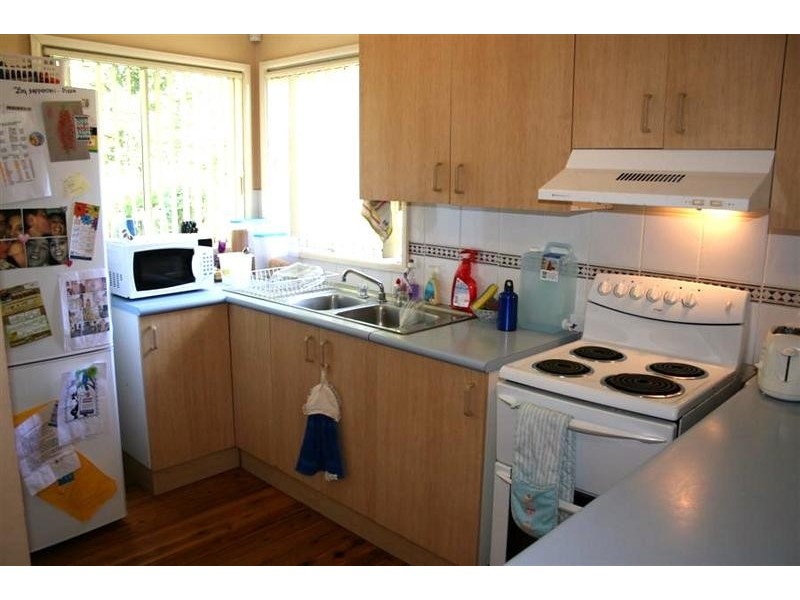 48 Brinawarr Street, Bomaderry NSW 2541