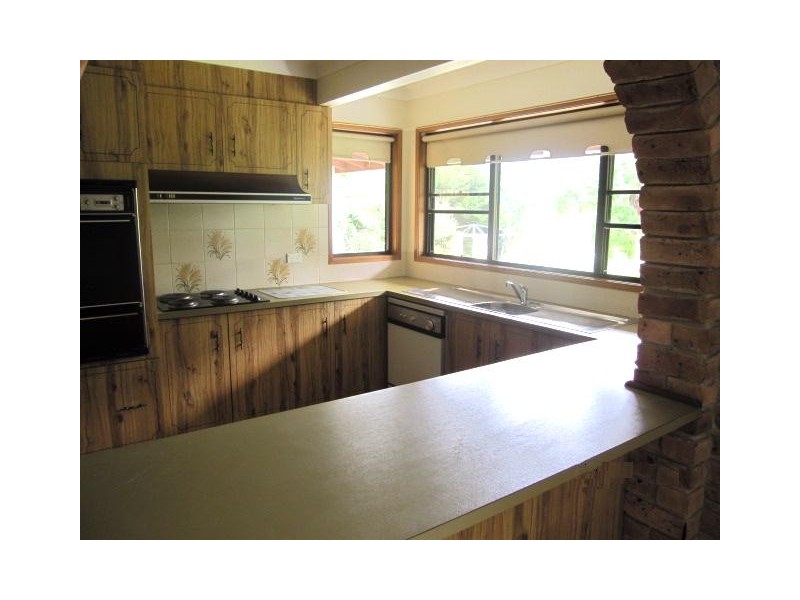 38 Abernethy’s Lane, Meroo Meadow NSW 2540