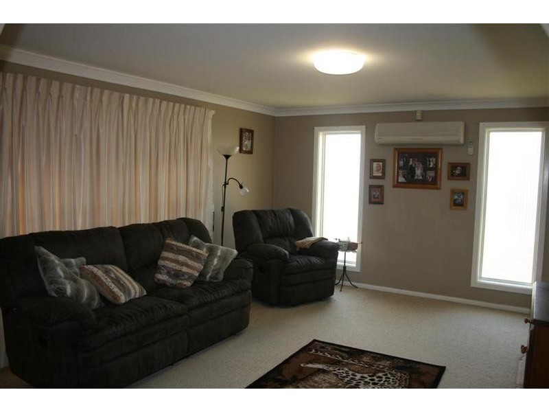 51 Salisbury Drive, Nowra NSW 2541