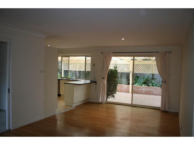 1 Chebec Close, Bomaderry NSW 2541