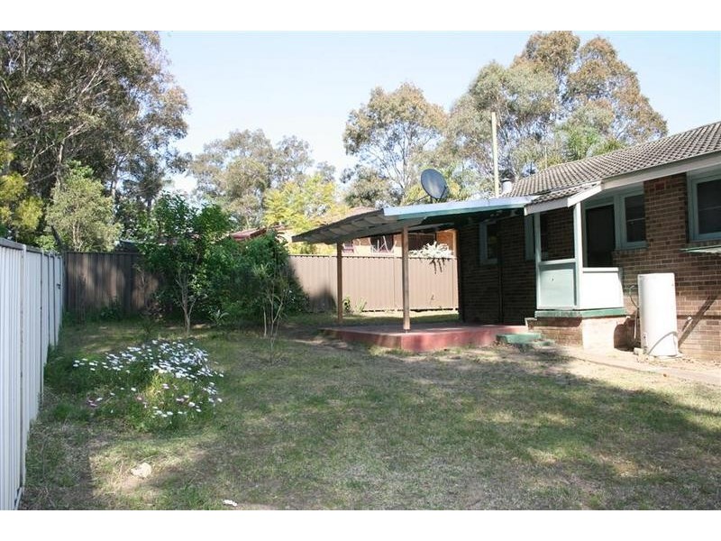 19 Taranna Crescent, Nowra NSW 2541