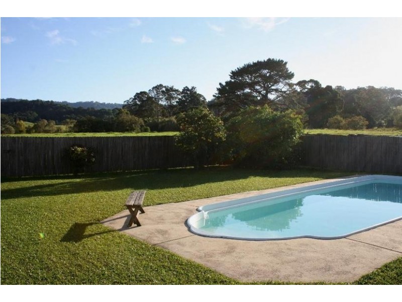 B660 Princes Highway, Jaspers Brush NSW 2535