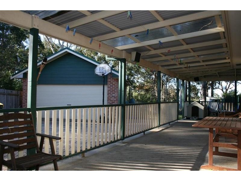 8 Stockley Close, West Nowra NSW 2541