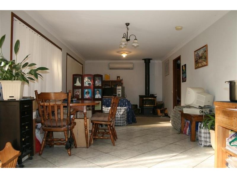 8 Stockley Close, West Nowra NSW 2541