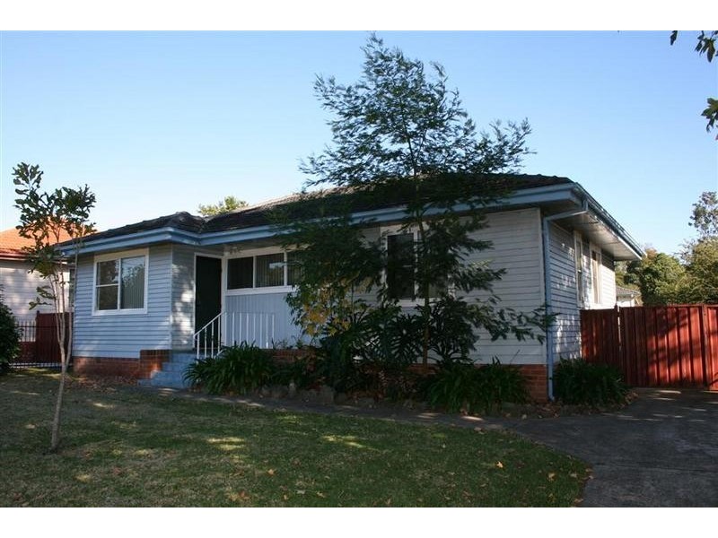 17 Mckay Street, Nowra NSW 2541