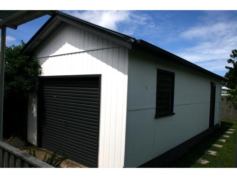 52 West Street, Nowra NSW 2541