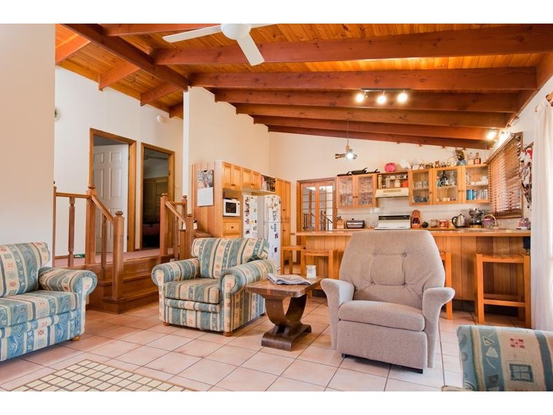 10 Paruna Place, North Nowra NSW 2541