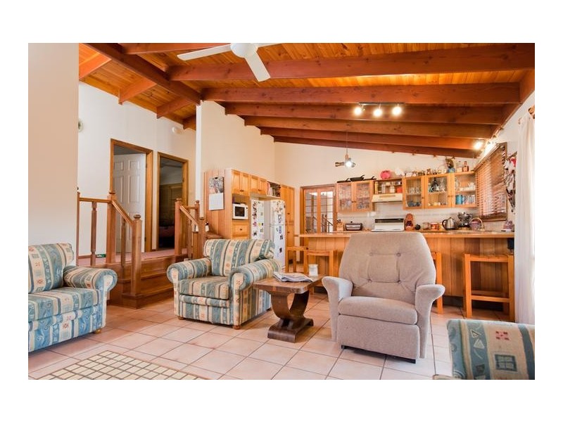 10 Paruna Place, North Nowra NSW 2541