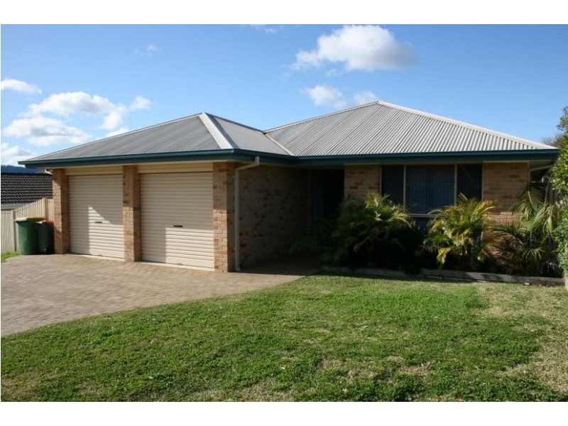 3 Freesia, Bomaderry NSW 2541