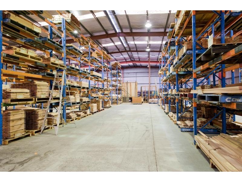 100 Railway Street, Bomaderry NSW 2541