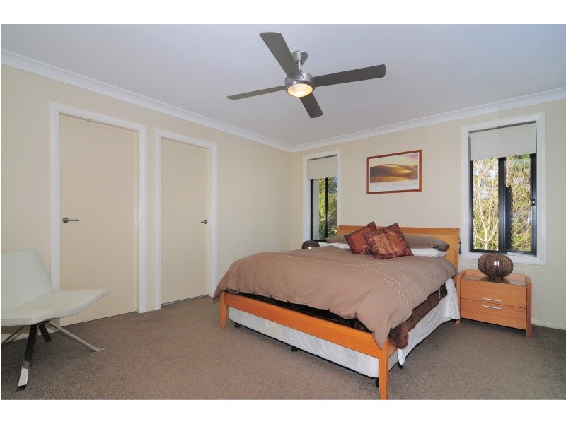 10 Jade Place, Meroo Meadow NSW 2540