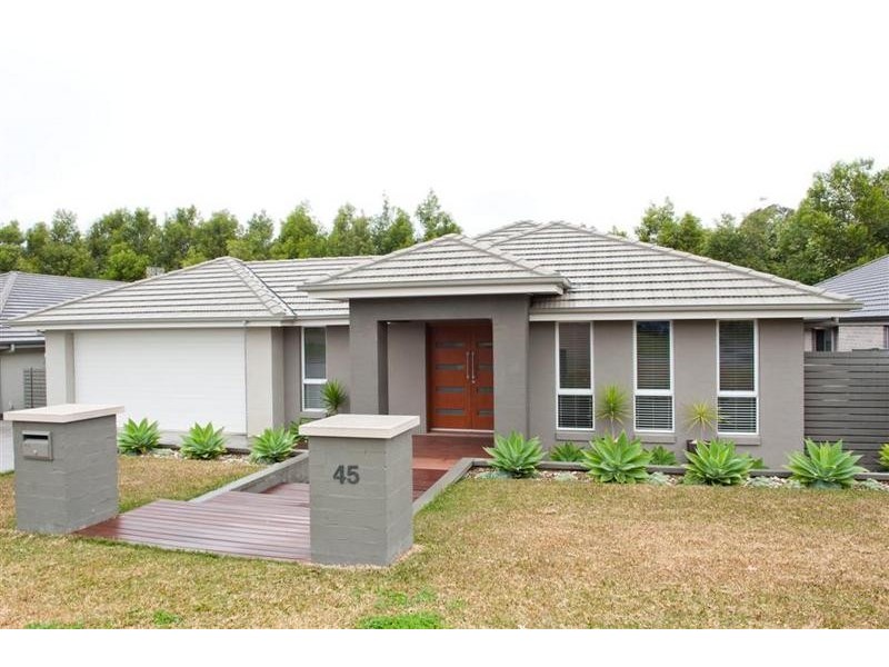 45 Emerald Drive, Meroo Meadow NSW 2540