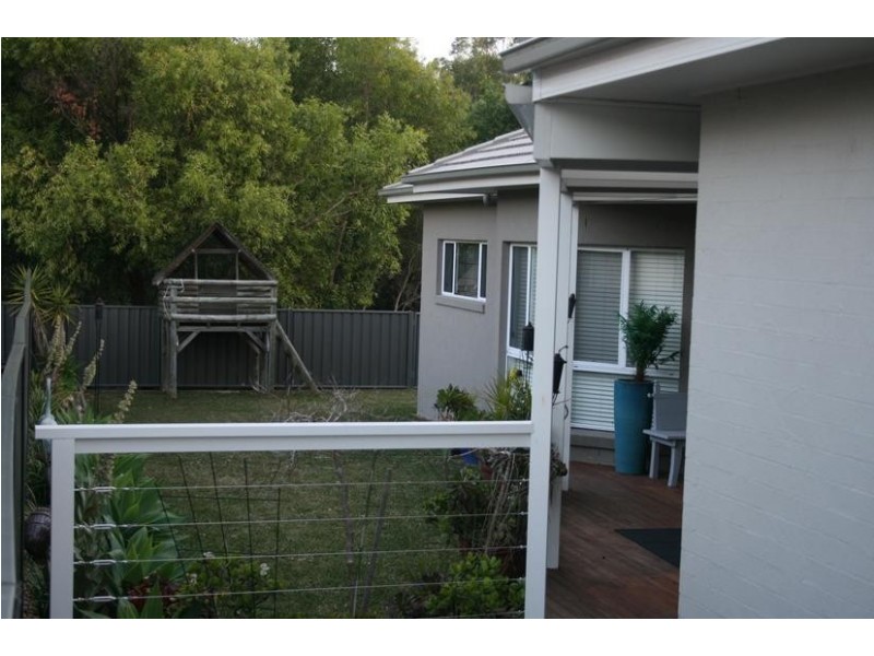 45 Emerald Drive, Meroo Meadow NSW 2540