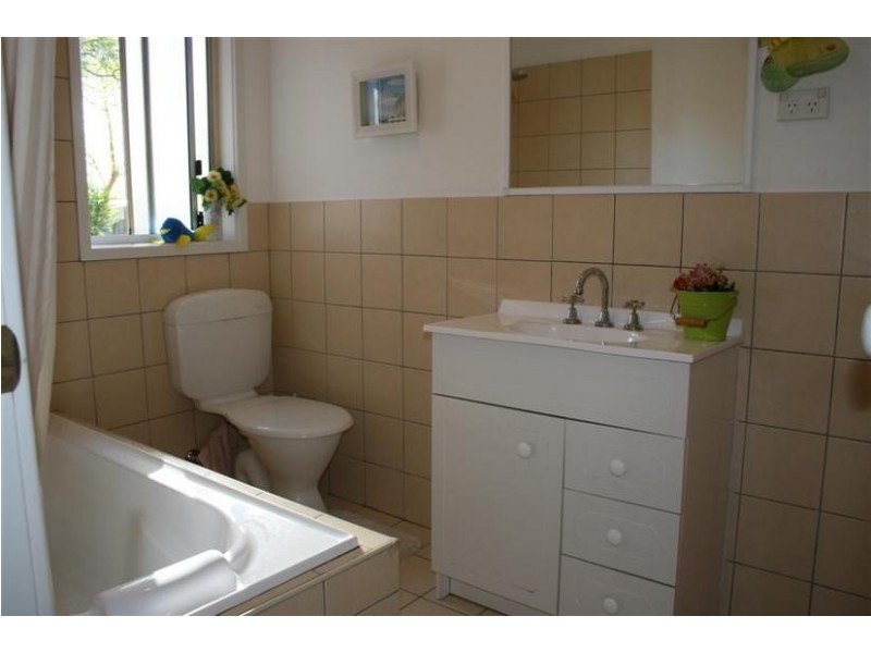 31 Sampson Crescent, Bomaderry NSW 2541