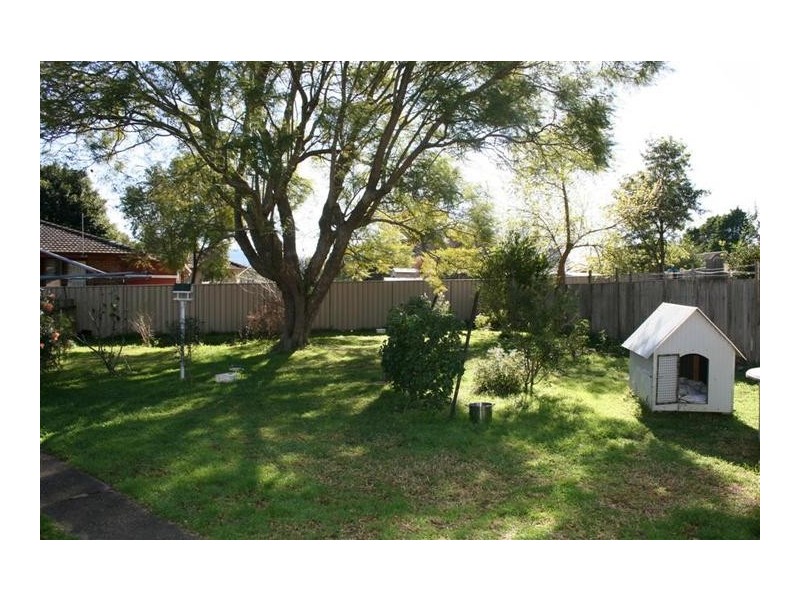 31 Sampson Crescent, Bomaderry NSW 2541