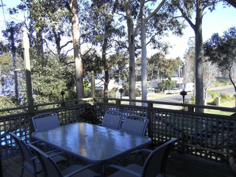 16 Walmer Avenue, Sanctuary Point NSW 2540