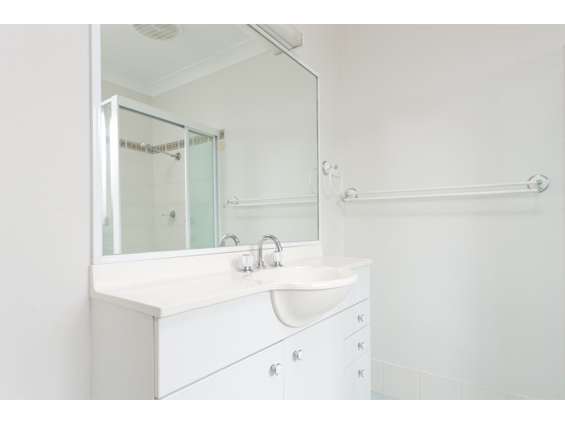 6 Gardenia Crescent, Bomaderry NSW 2541