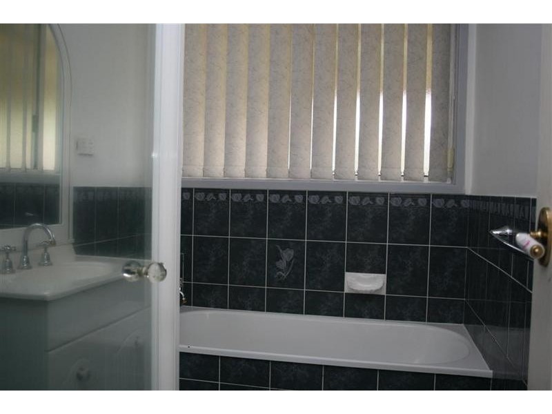 6 Asquith Close, North Nowra NSW 2541