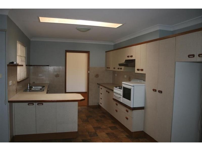 87 Salisbury Drive, Nowra NSW 2541