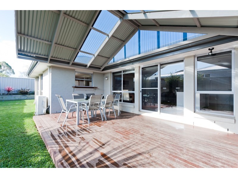 20 Emerald Drive, Meroo Meadow NSW 2540