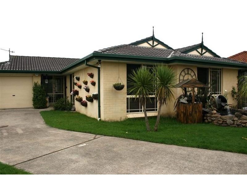 8 Hesperus Close, Nowra NSW 2541