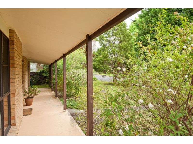 15 Philip Drive, North Nowra NSW 2541